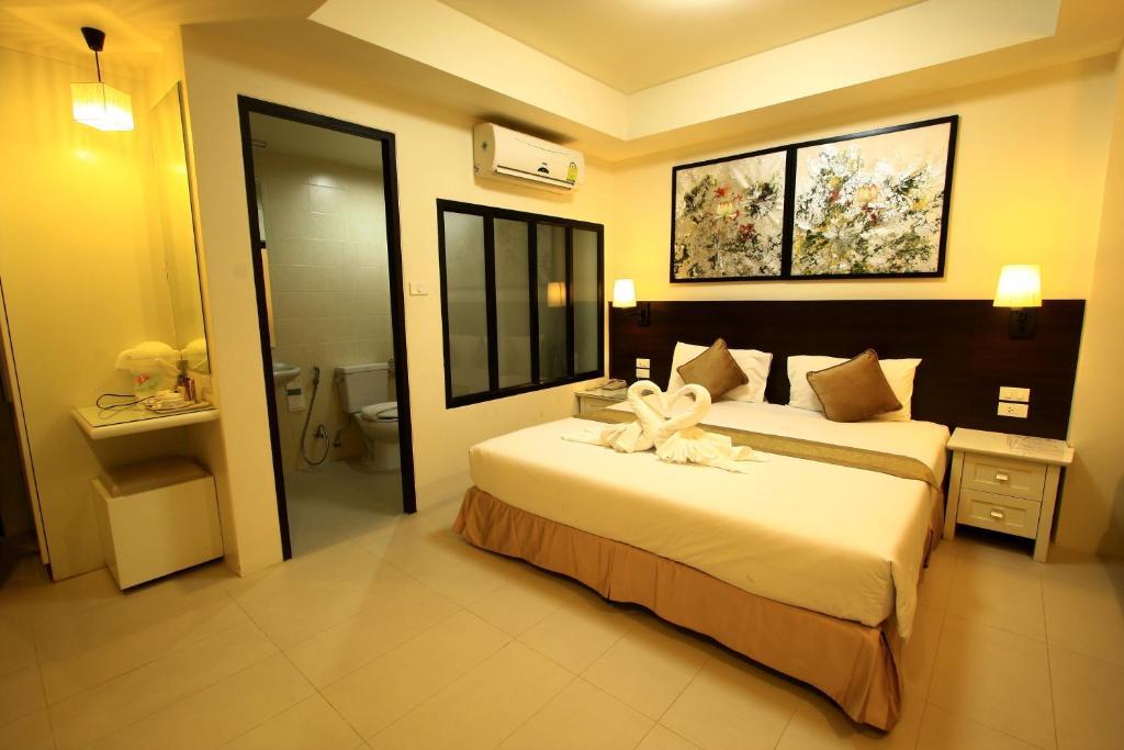 Готель @ White Patong Номер фото